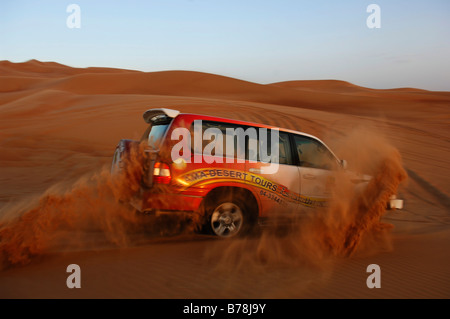 Jeep-Safari in Dubai, Vereinigte Arabische Emirate, Vereinigte Arabische Emirate, Naher Osten Stockfoto