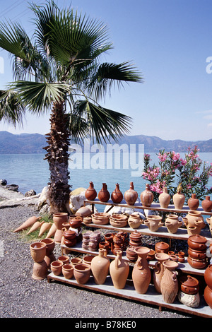 Am Straßenrand Souvenir Hersteller, Töpferei in Sultaniye, am See Koeycegiz, Dalyan im Provinz Mugla, Türkei Stockfoto