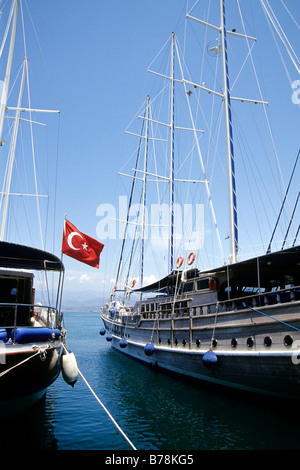 Yachten im Hafen von Fethiye, Provinz Mugla, Mittelmeer, Türkei Stockfoto
