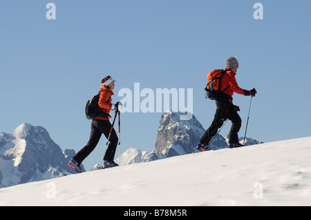 Ski-Bergsteiger, Rueblihorn, Gummfluh, Saanenland, Gstaad, Zweisimmen, West-Alpen, Berner Oberland, Schweiz, Eur Stockfoto