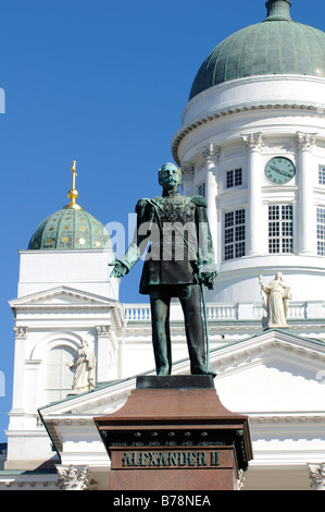 Alexander II Statue, Tuomiokirkko, Helsinki Kathedrale, Senatsplatz, Helsinki, Finnland, Europa Stockfoto