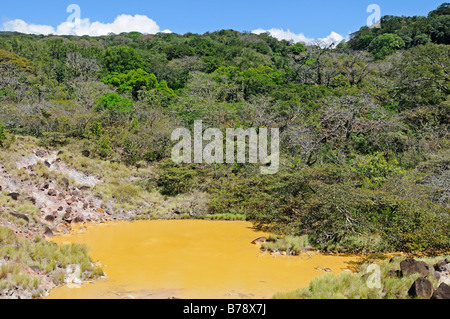 Vulkanischer Schwefel See in Rincon De La Vieja Nationalpark, Costa Rica, Zentralamerika Stockfoto