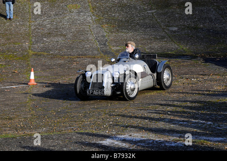 1928-tests 30 Austin Ulster spezielle 747cc VSCC Neujahr fahren Brooklands Januar 2009 Stockfoto