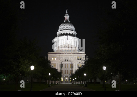 Ein schönes sauberes Bild von der Texas State Capitol Building in der Innenstadt von Austin Texas in der Nacht Stockfoto