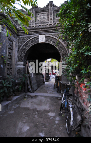 Alten Bogen von einem Hutong In Peking-China Stockfoto