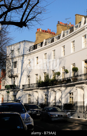 Mehrfamilienhäuser und Stadthäuser in Egerton Crescent Chelsea London SW3 UK Stockfoto