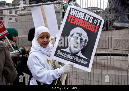 Protest gegen den israelischen Militäroperationen im Gazastreifen. Trafalgar Square in London, 17. Januar 2009. Stockfoto