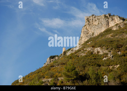 Blick auf 12C maurische Burg, Vall de Gallinera, Marina Alta, Provinz Alicante, Comunidad Valenciana, Spanien Stockfoto