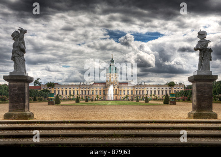 Rückansicht des Charlottenburger Schloss Schloss Charlottenburg über den Schlosspark Stockfoto