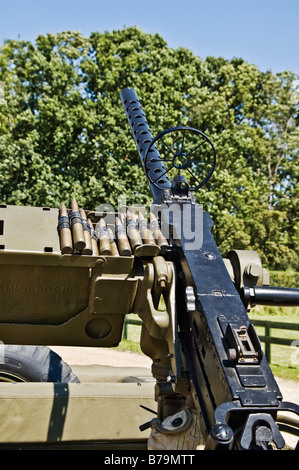 0,5 Zoll Browning Maschinengewehr montiert auf einer Armee Jeep Stockfoto