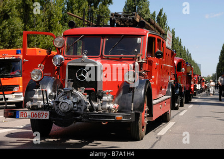 Feuerwehr Nostalgie, Feuer alten Motor, Leopoldstraße Straße, München, Bayern, Deutschland, Europa Stockfoto