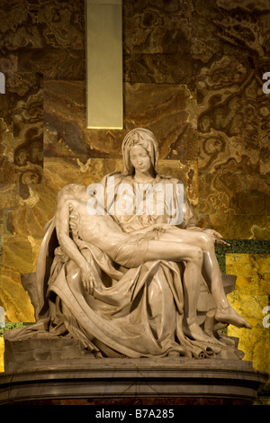 Michelangelo - Pieta in St. Peters Basilika Stockfoto