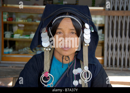 Frau von der Akha Phixo Stamm, Boun Neua Phongsali Provinz, Laos, Südostasien Stockfoto