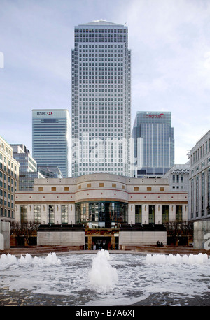 Cabot Square und Canary Wharf Tower, HSBC und Citigroup Gebäude in Canary Wharf in London, England, Großbritannien, Europa Stockfoto
