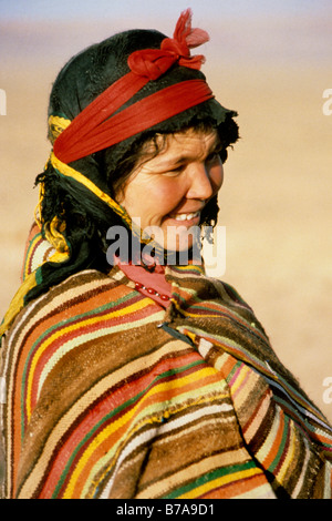 Porträt einer lächelnden Frau Berber Stockfoto