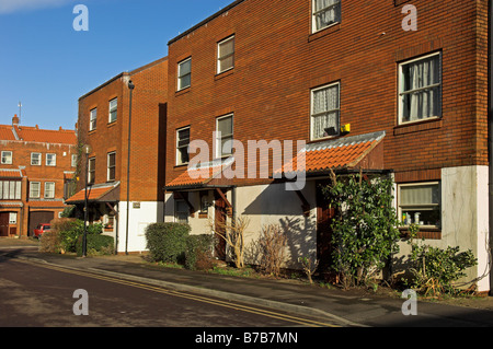 Modernen Ziegelbau der 1990er Jahre spät 20. Jahrhundert Stadthäuser im Zentrum von Bristol England Stockfoto