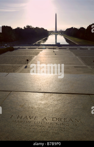 Martin Luther King Jr. Zitat, Lincoln Memorial Schritte, Washington D.C., USA Stockfoto