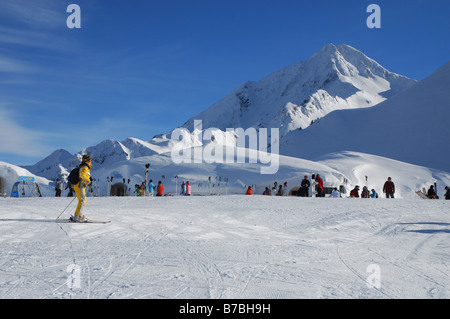 Skifahren in den Bergen Ahorn Mayrhofen Österreich Stockfoto