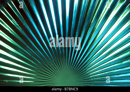Grün und blau beleuchteten Ornamentglas fächerförmig Stockfoto