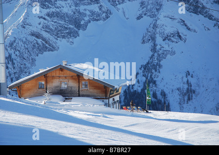 Hütte Ahorn Berge Zillertal Tirol Österreich Stockfoto