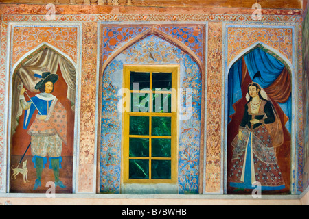 Wandgemälde im Inneren Chehel Sotun Palast in Esfahan Iran Stockfoto