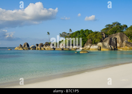 Wunderschöne Landschaft des Belitung Strand Stockfoto