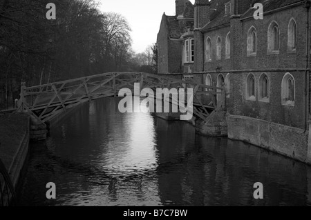 Die hölzerne Brücke über den Fluss Cam in Cambridge, auch bekannt als die Mathematical Bridge Stockfoto