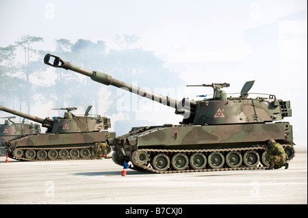 M109A2 SP 155mm Haubitzen bei militärischen Übungen beim 58. Artillerie-Befehl, Taichung, Taiwan Stockfoto