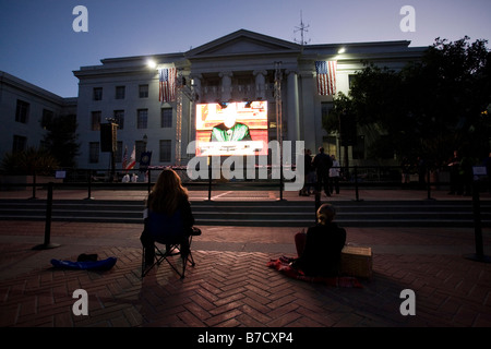 Halten einen Raum für die Obama-Einweihung, an der University of California in Berkeley. Stockfoto