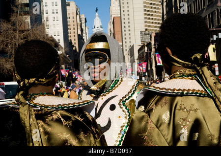 Die berühmte Mummers Parade auf der Broad Street in Philadelphia Stockfoto