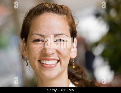 Porträt einer lächelnden Frau Stockfoto