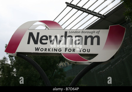 London Borough of Newham Zeichen, Stratford Stockfoto