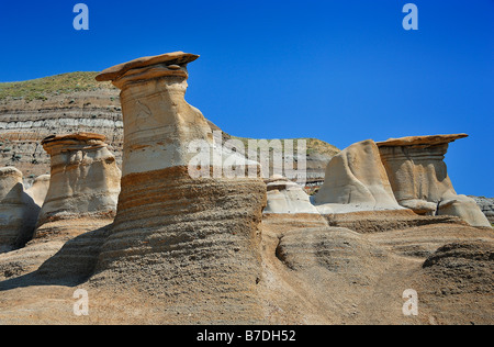 Hoodoos in die Badlands in Drumheller, Alberta, Kanada, Nordamerika. Querformat Stockfoto