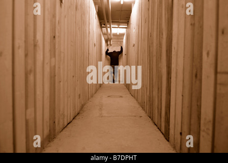 MANN IN VERZWEIFLUNG Stockfoto