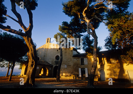 Heiligtum von La Garoupe am oberen Hügel von Antibes Kap Stockfoto