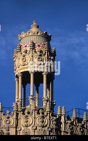 Wasser Turm des Jugendstil oder Modernista Casa Lleó Morera (1905) Wohnungen von Domenech i Montaner, Barcelona, Spanien Stockfoto