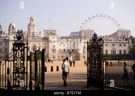 Gates, s St James Palace West Seite London UK Stockfoto