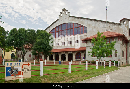 Texas Fort Worth Stockyards National Historic District Kolosseum gebaut 1908 Billy Bob Texas Zeichen weltweit größte Honky tonk Stockfoto