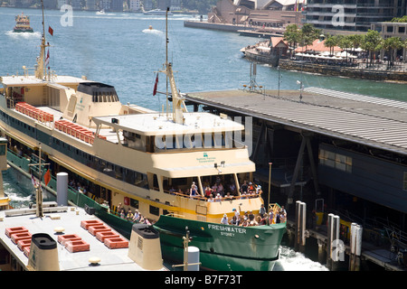 MV Freshwater die älteste Fähre der Sydney-Flotte am Circular Quay am Hafen von Sydney, Süßwasser-Klasse-Fähre Stockfoto