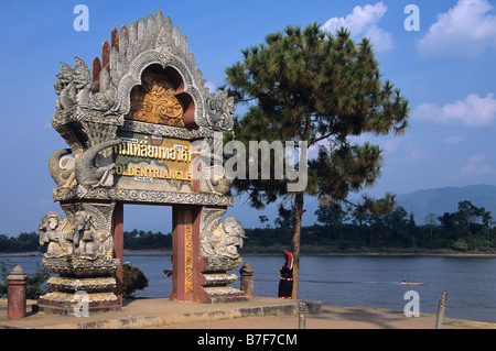 Golden Triangle Denkmal und Mekong River, am Zusammenfluss von Birma, Laos & Thailand, Sop Ruak, Provinz Chiang Rai, Thailand Stockfoto