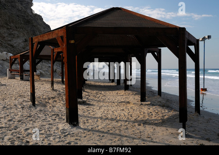 Herzliya Pituah tel Aviv Israel Strand Unterschlupf Pagode Struktur mediterrane Stockfoto