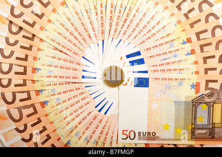 Stock Foto von einem Fan von 50 Euro-Scheine In der Mitte ist ein einzelnes 1 Pfund sterling Stockfoto