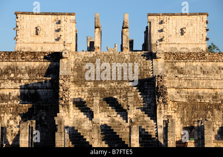 Chac Mool Figur an der Spitze des Tempels der Krieger, Chichen Itza, Mexiko Stockfoto