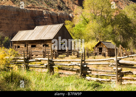 historischen Log Scheunen in Grafton Utah Stockfoto