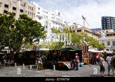 Markt Stände, die lokalen Handwerk Greenmarket Square Cape Town-Südafrika Stockfoto