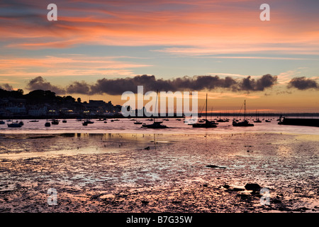 Sonnenuntergang über Cowes, Isle Of Wight Stockfoto