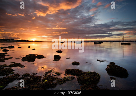 Sonnenuntergang am Meer, Isle Of Wight Stockfoto