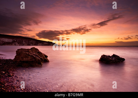 Dramatischen Sonnenuntergang über The Needles, Isle Of Wight Stockfoto