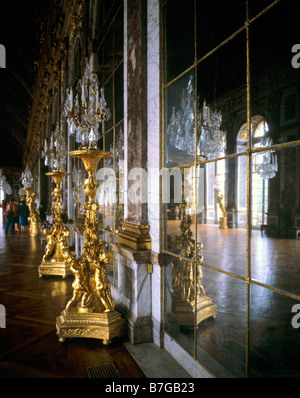 Kandelaber im Spiegelsaal von Versailles Frankreich Europa Stockfoto