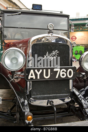 1930er Jahren Austin sechs London Taxi vor das London Transport Museum Stockfoto